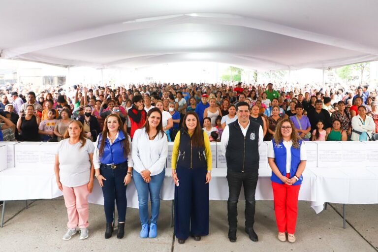 Reconocen a mujeres que trabajan en beneficio de sus colonias y comunidades en Aguascalientes