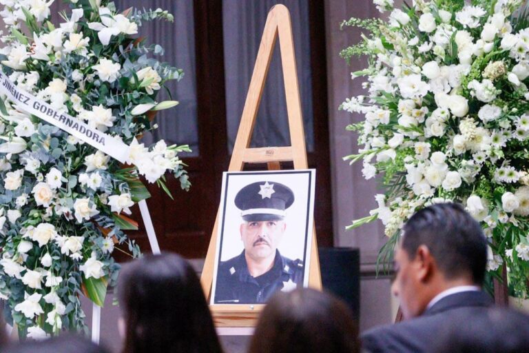 Leo Montañez lamenta el fallecimiento de Óscar de León 