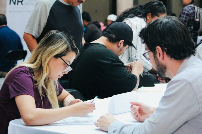 “Jueves de Bolsa de Trabajo” en Palacio de Gobierno