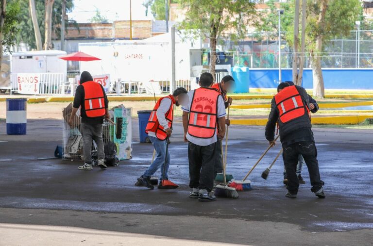 Infractores realizaron trabajo comunitario en la Feria de los Chicahuales