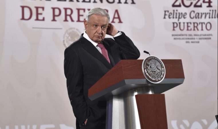 López Obrador dijo que no es objetivo para opinar respecto a que Alcalde dirija Morena 