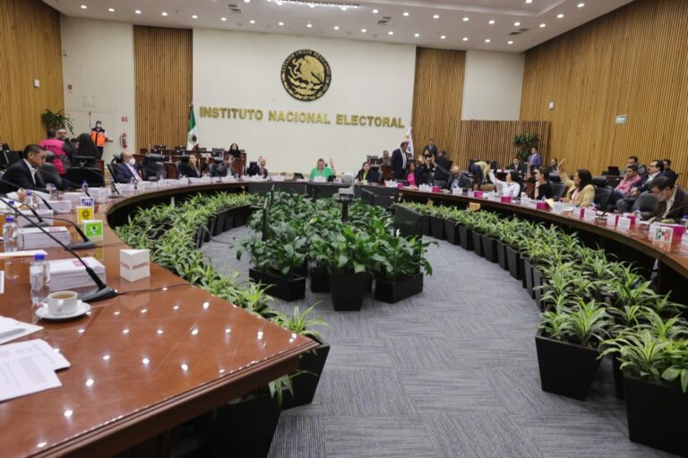 INE resuelve irregularidades encontradas en los informes de gastos de campaña 