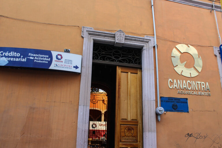 Bienvenida Canacintra al CCEA si cambia su imagen 