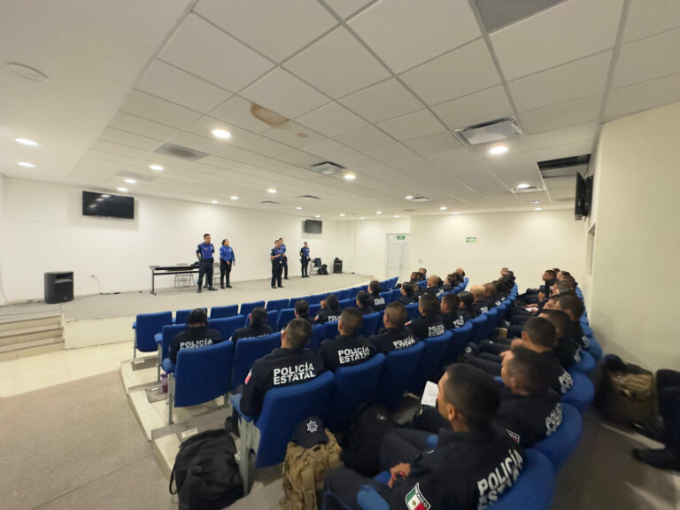 Capacitan a nuevos policías turísticos de Aguascalientes