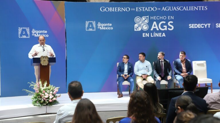 Invitan a empresarios locales de Aguascalientes a registrarse para vender sus productos en cadena comercial