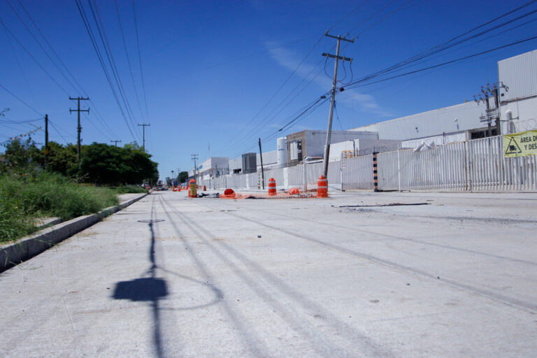 SOPMA avanza con la colocación de concreto hidráulico en Julio Díaz Torre 