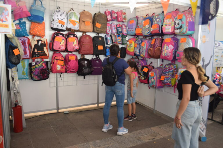 Tere Jiménez inauguró la Feria de Regreso a Clases en Aguascalientes