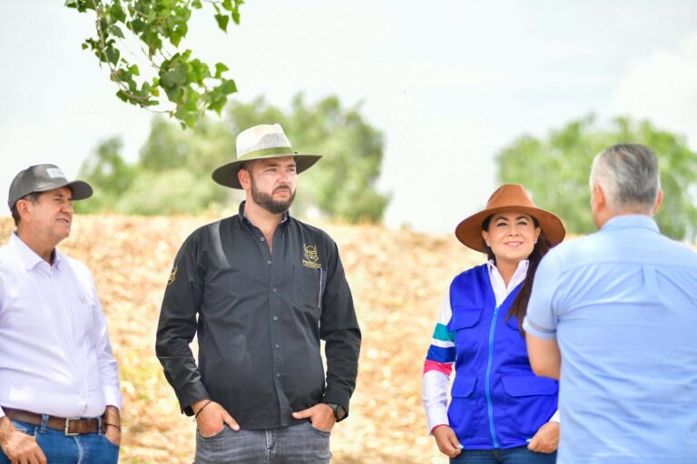 Gobierno del Estado de Aguascalientes entregó apoyos a productores del campo 