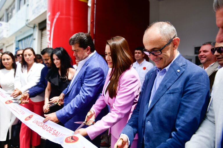 Tere Jiménez encabezó la inauguración de la primera Unidad Médica de la CATEM en el país 