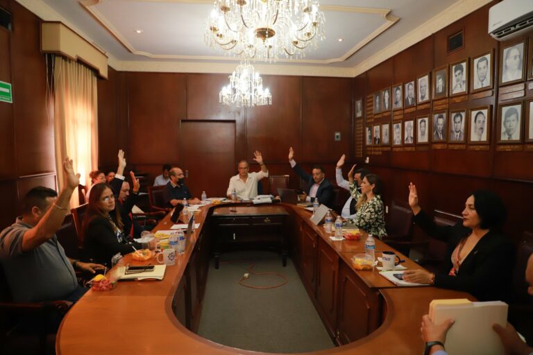 Amplía Cabildo presupuesto para el programa de calentadores solares