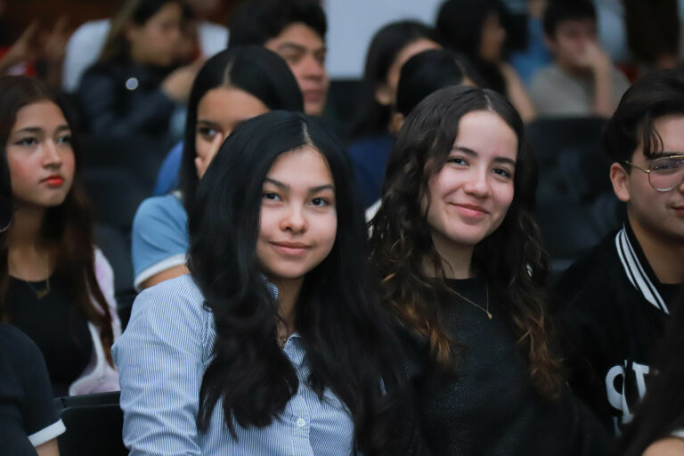 UAA da la bienvenida a los nuevos Gallos