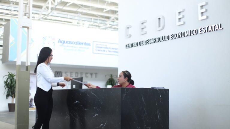 Centro de Desarrollo Económico del Estado ayuda a emprendedores y MIPYMES 