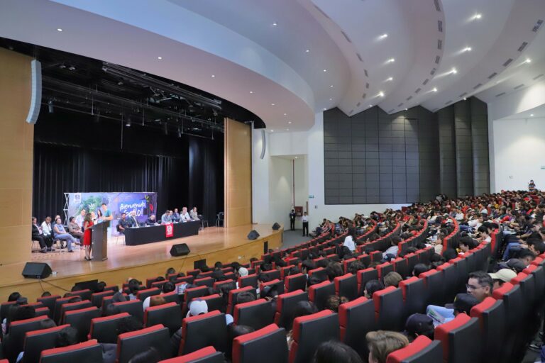 Campus Sur de la UAA recibe a sus nuevos estudiantes