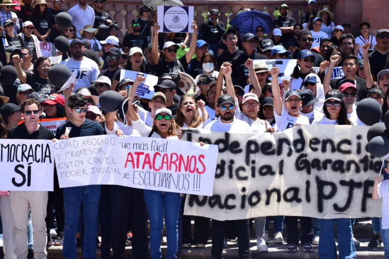 No somos políticos, reviran trabajadores del PJF
