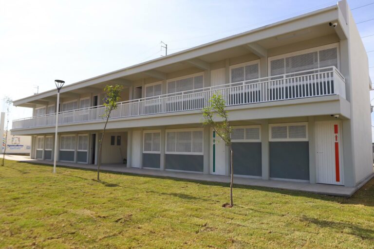 Tere Jiménez entregó infraestructura educativa en Paseos del Sur, Aguascalientes