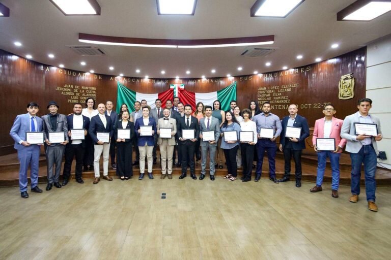 Ayuntamiento de Aguascalientes reconoció a deportistas y jóvenes destacados 