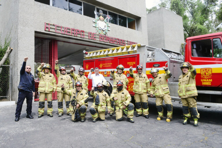 Bomberos de la UNAM: amplia formación profesional para cumplir con su deber 