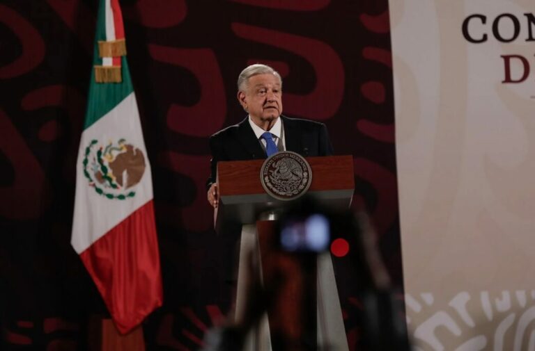 AMLO insiste en inocencia del gobernador de Sinaloa 