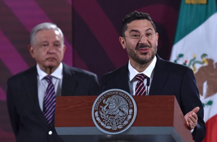 AMLO alaba designación de Batres en el ISSSTE 