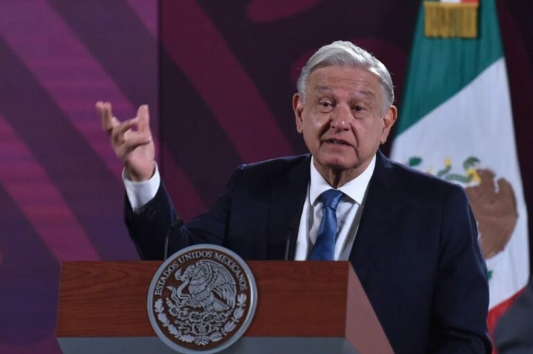 AMLO anuncia “pausa” en relación con los embajadores de EU y Canadá 
