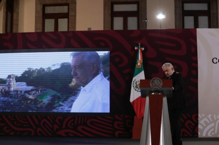 AMLO promociona el Tren Maya con videos de Epigmenio Ibarra