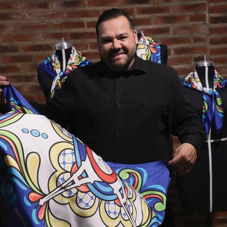 Benito Santos, el reconocido diseñador de moda jalisciense, viste a la delegación mexicana para los Juegos Paralímpicos de París 2024