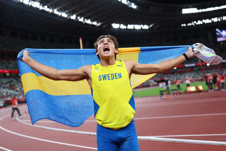 Armand Duplantis, el hombre que brinca más alto del mundo lo soñó desde niño