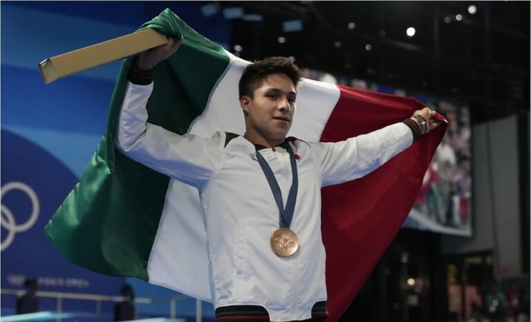De Melbourne a París: Osmar Olvera iguala a Joaquín Capilla al ganar dos medallas en unos mismos Juegos Olímpicos