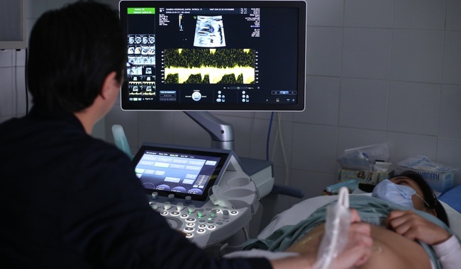 ISSSTE capacita a personal para procurar bienestar de mujeres embarazadas 