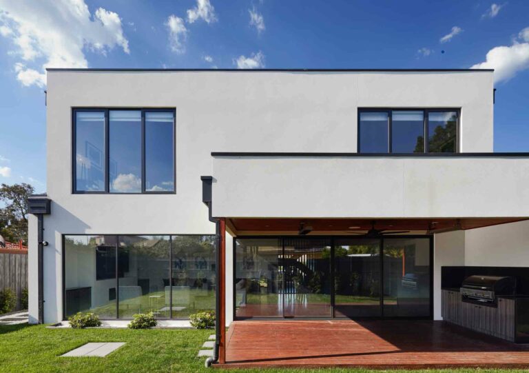 Crean centro de negocios inmobiliarios con 240 asesores