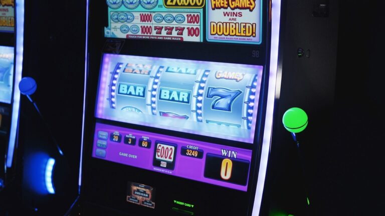 Cómo empezar a jugar a los slots por dinero real de forma segura
