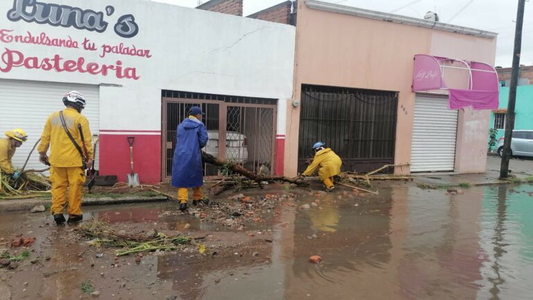 Se mantiene operativo de Protección Civil por lluvias