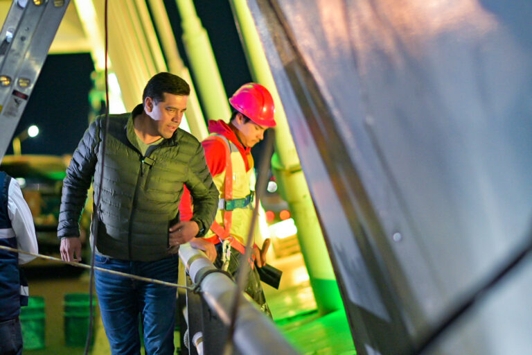 Leo Montañez supervisó proyectos de obras públicas