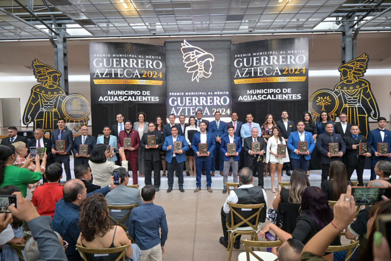 Entrega municipio de Aguascalientes el Premio al Mérito Guerrero Azteca 2024
