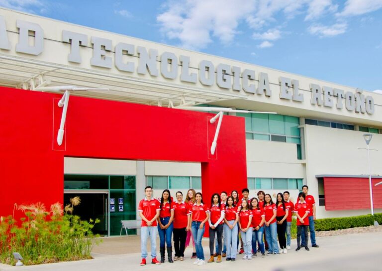 UTR favorece desarrollo de comunidades rurales con la enseñanza del idioma inglés