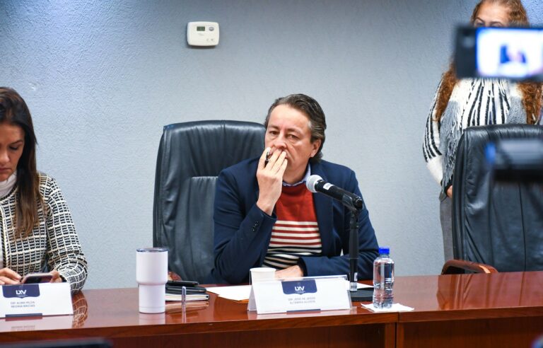 Diputado busca que servidores públicos puedan jubilarse sin haber cumplido los años de servicio