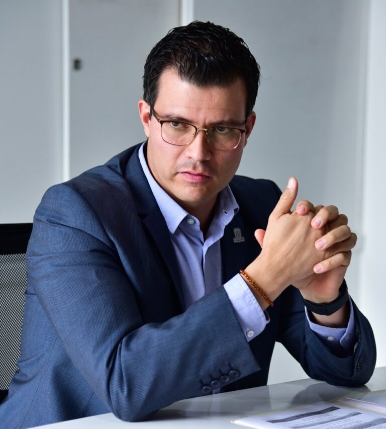 Los recintos legislativos se distinguen por el diálogo y los acuerdos: Humberto Montero