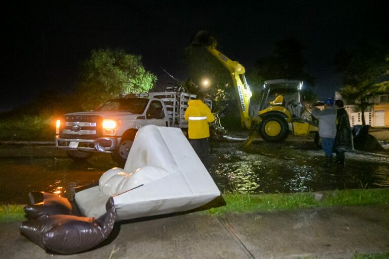 Reitera municipio de Aguascalientes llamado a mantener limpias las calles para evitar inundaciones