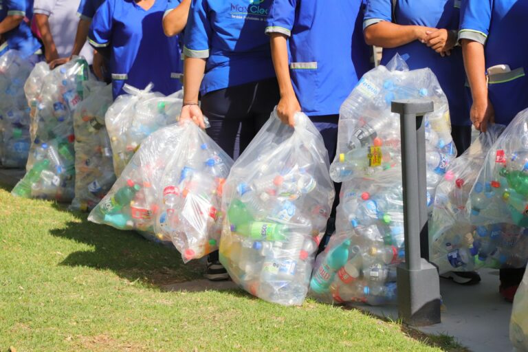 Feria Universitaria busca ser ejemplo de responsabilidad ambiental y compromiso con la sostenibilidad