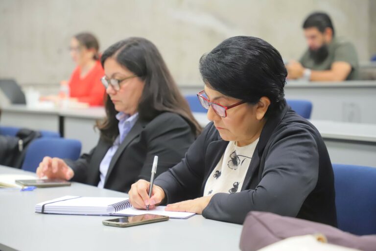 Dialogan IES sobre beneficios y riesgos de la IA en investigación 