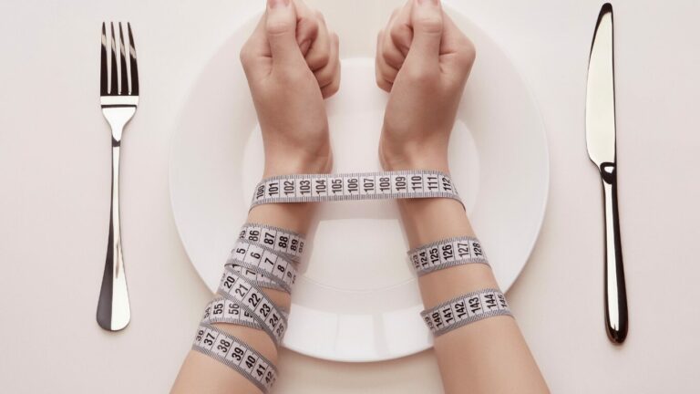 Trastornos alimenticios en jóvenes: nutrióloga Betty Medina.