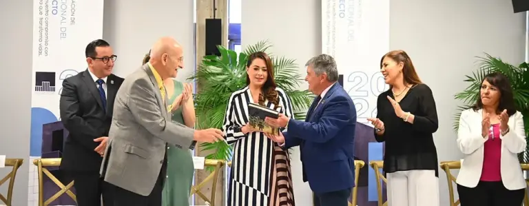 Reconoce gobernadora labor de los arquitectos en el desarrollo de Aguascalientes