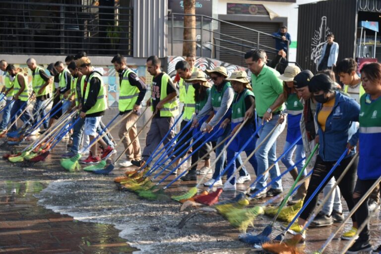 Municipio impulsa servicio comunitario a favor de la limpieza de espacios públicos, orden y seguridad