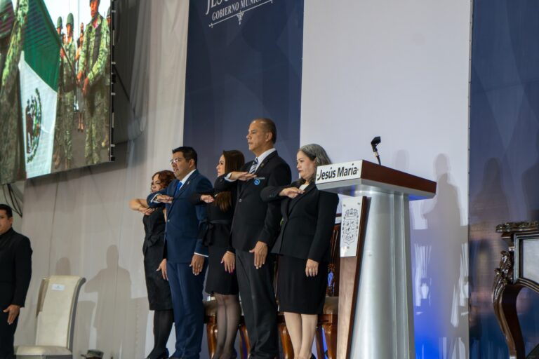 Walter Schadtler tomó protesta como regidor del Ayuntamiento de Jesús María