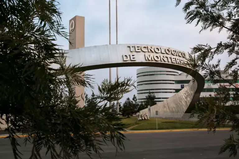 Tec de Monterrey se posiciona como la número cuatro en Latinoamérica y número uno en México