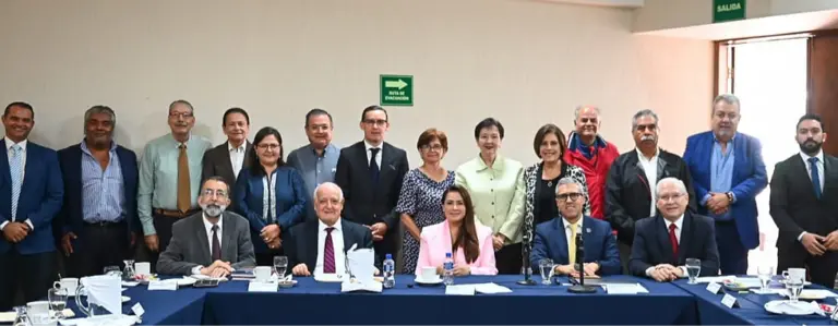 Tere Jiménez participó en sesión de Aguascalientes Gran Visión A.C.