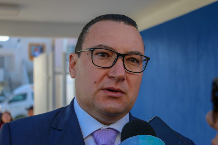 Paulo Martínez critica militarización de la Guardia Nacional y aboga por policías civiles capacitadas