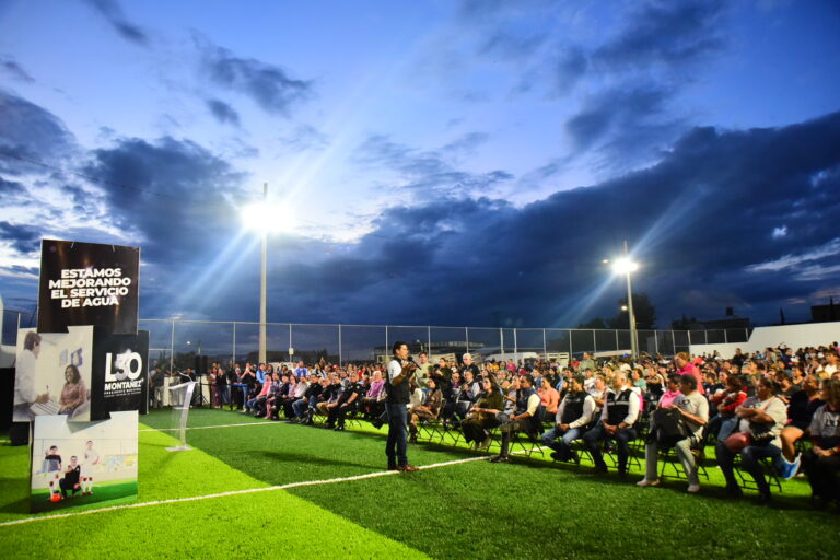 Presenta Leo Montañez Tercer Informe de actividades en nueva cancha de Valle de los Cactus