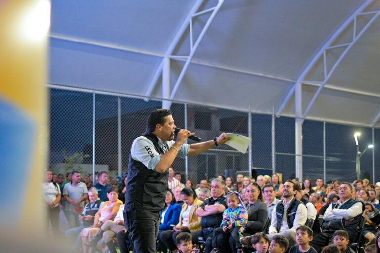 Presenta Leo Montañez tercer informe de actividades en Mirador de las Culturas