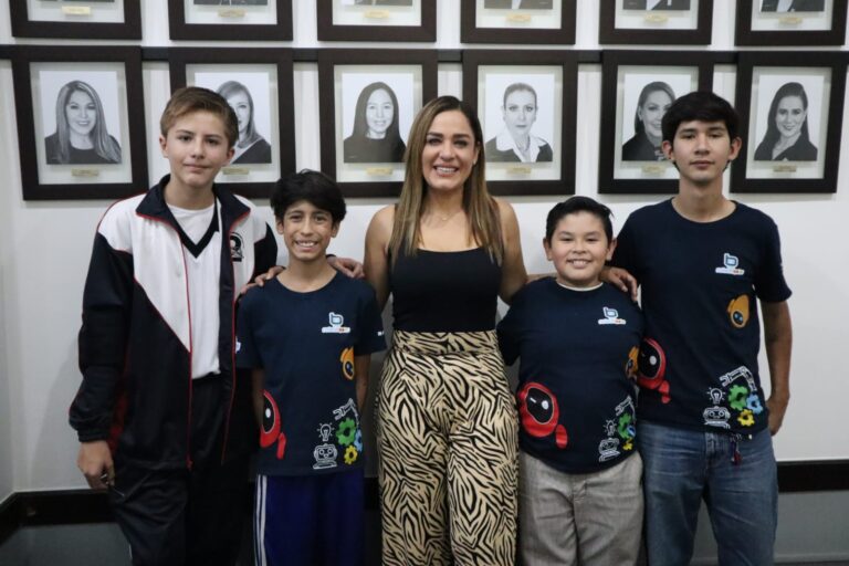 Jóvenes de Aguascalientes representarán a México en competencia internacional de robótica